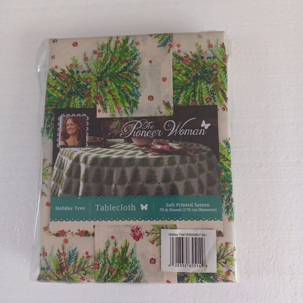 Pioneer Woman Holiday Tree Sateen Cloth Tablecloth 70" Round Retired Pattern New